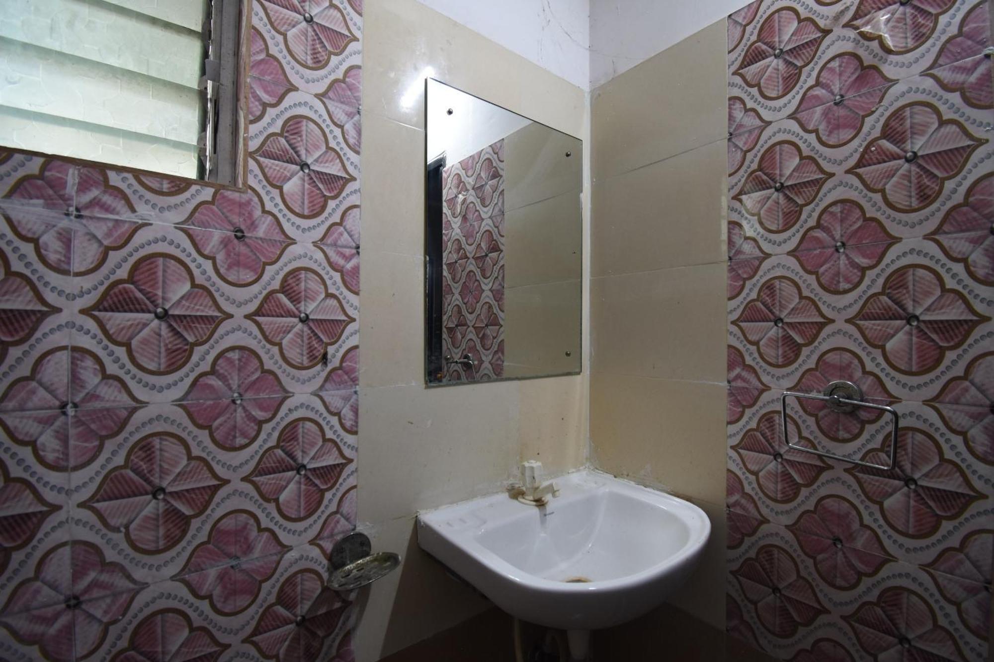 Hotel O Avenue Inn Kolkata Exterior photo